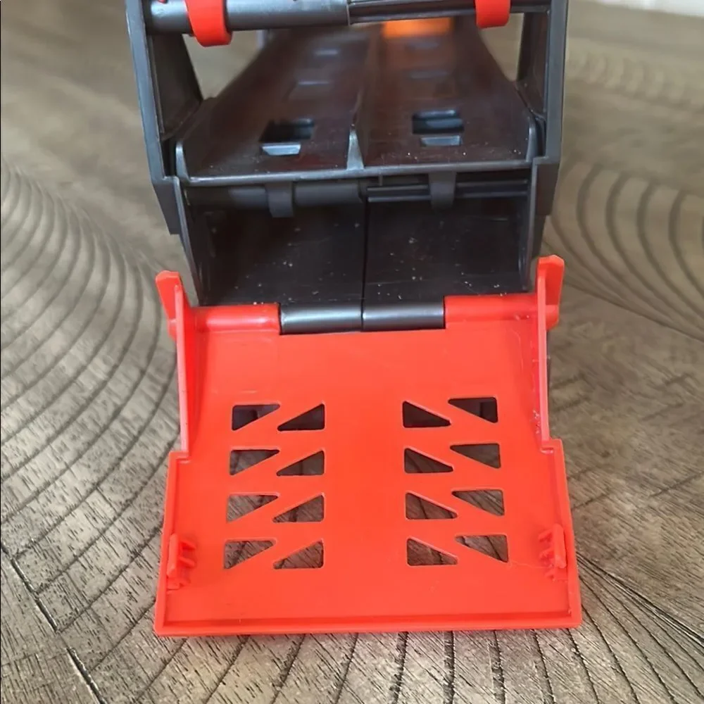 🏎️ Hot🔥Wheels 🛞 🏎️ truck carrier. 2 pieces. Toy Truck 🛻 🛻